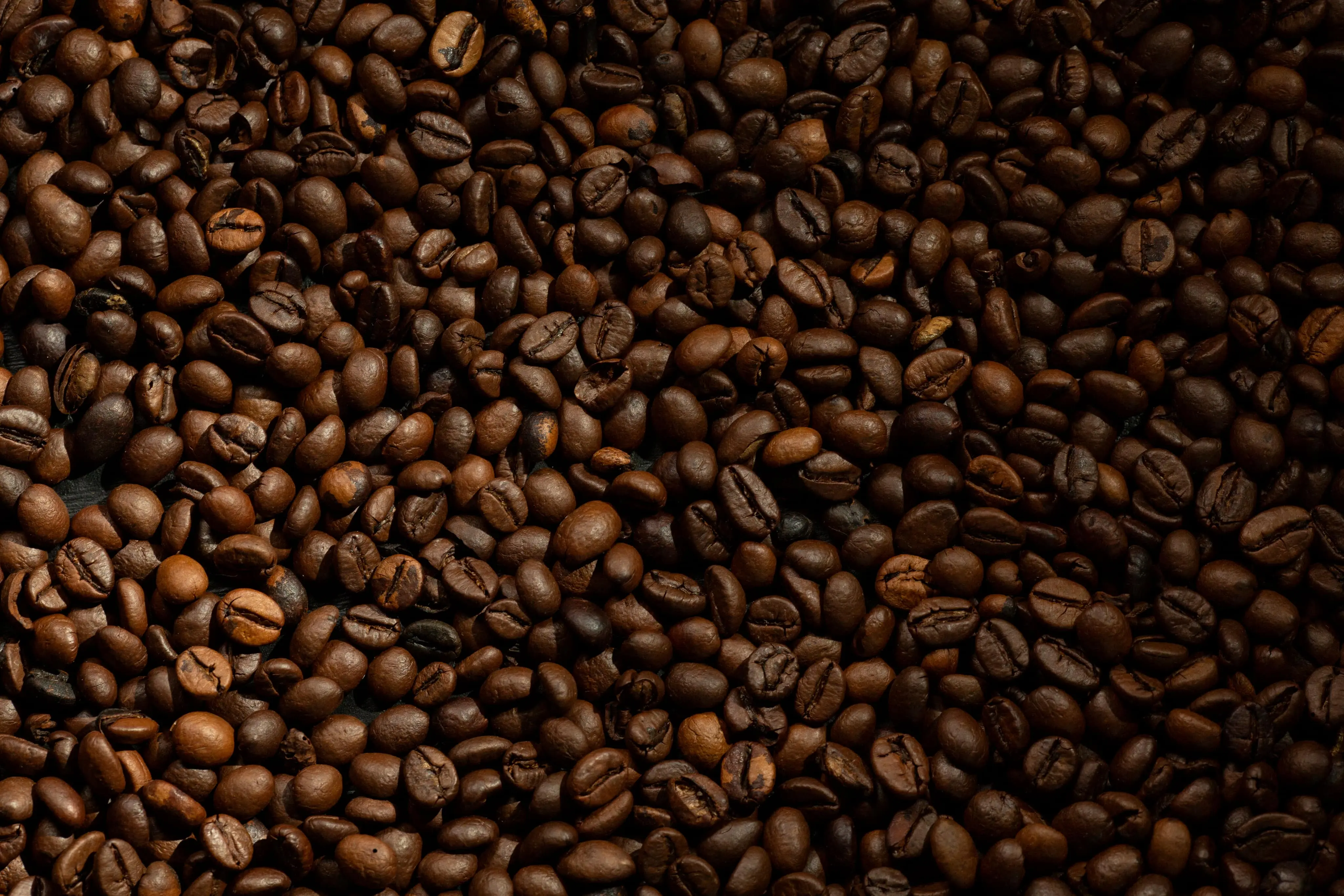 Natural Caffeine (from Green Tea)