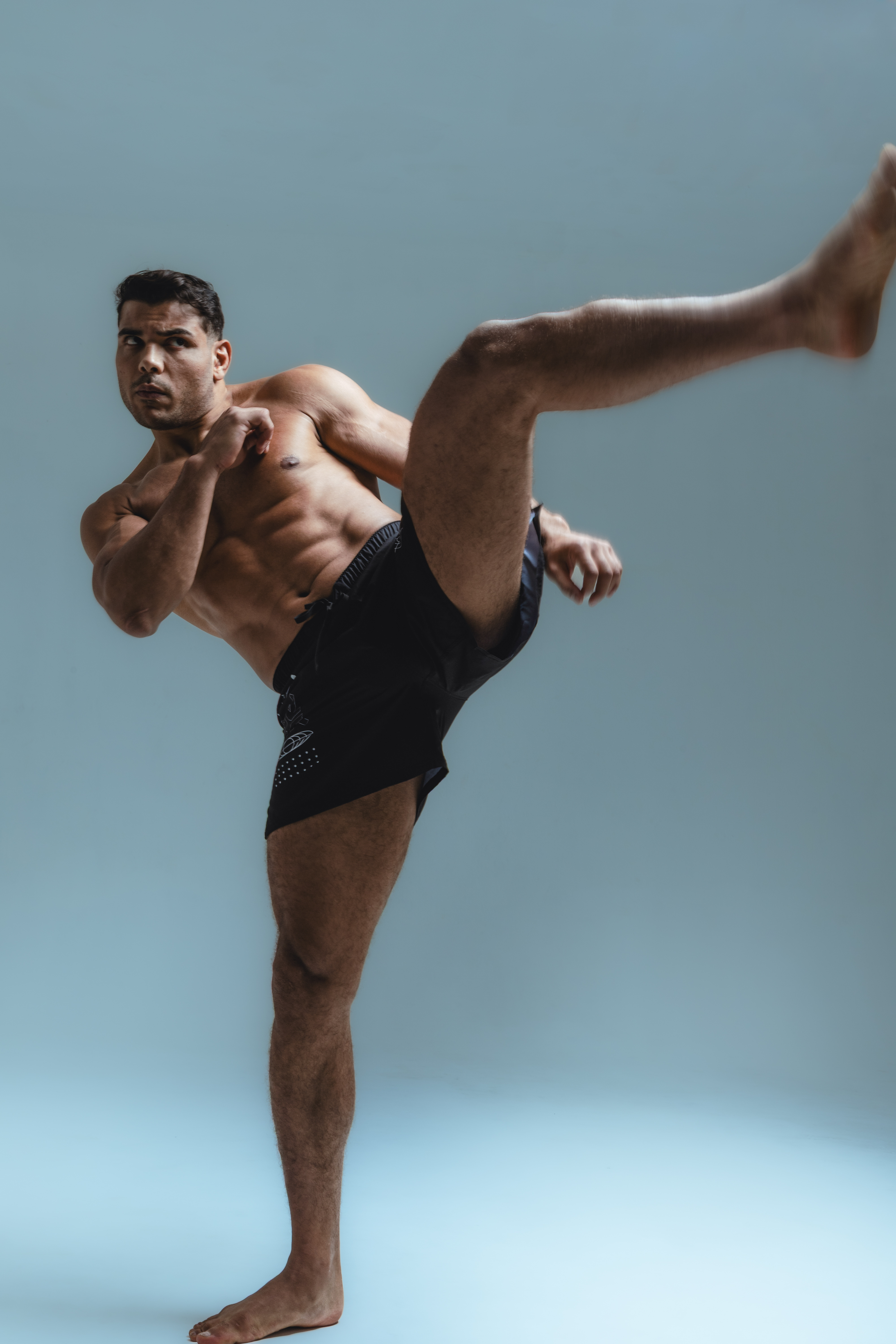 Paulo Costa high kick